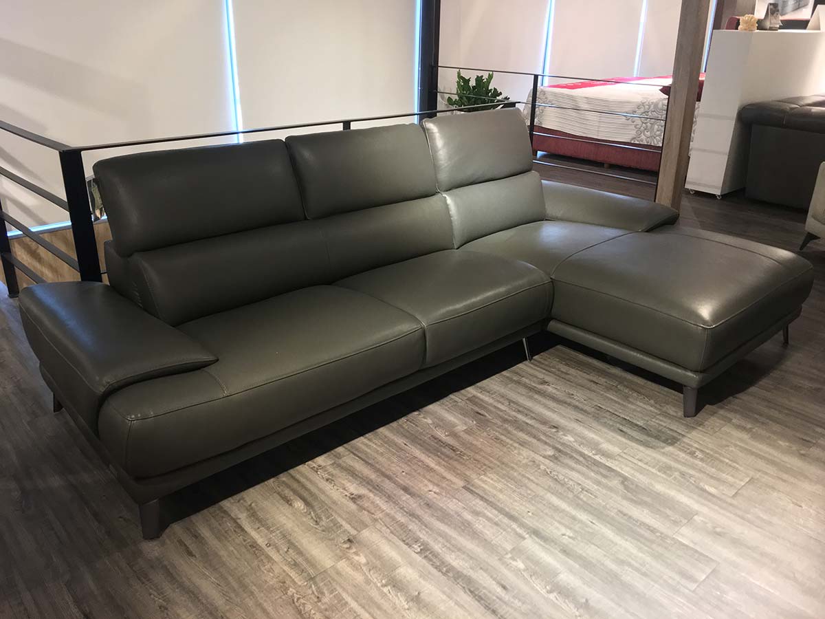 Tenllis Leather Sofa